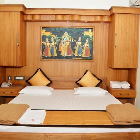 Anandha Grand Lodge Tiruchchendūr Екстериор снимка