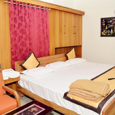 Anandha Grand Lodge Tiruchchendūr Екстериор снимка