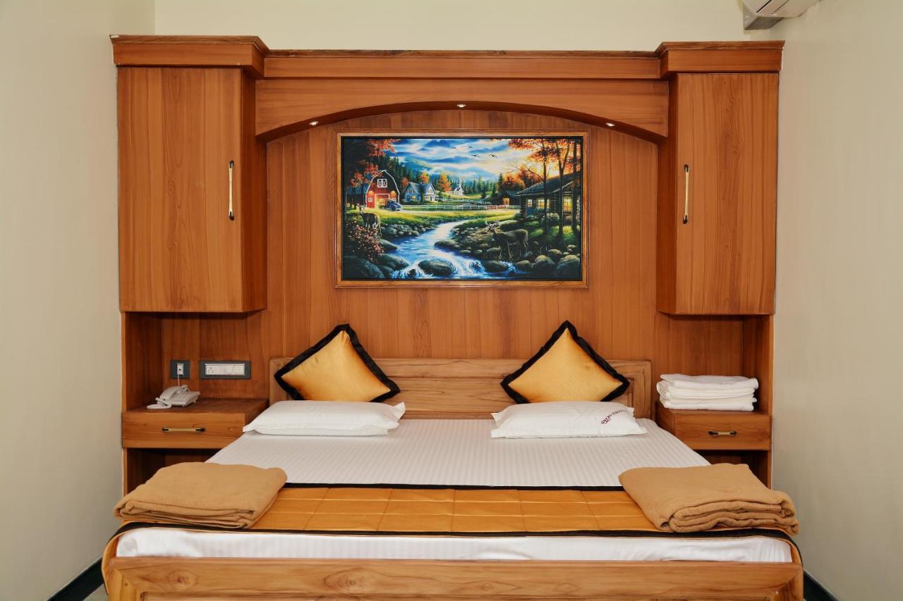 Anandha Grand Lodge Tiruchchendūr Екстериор снимка