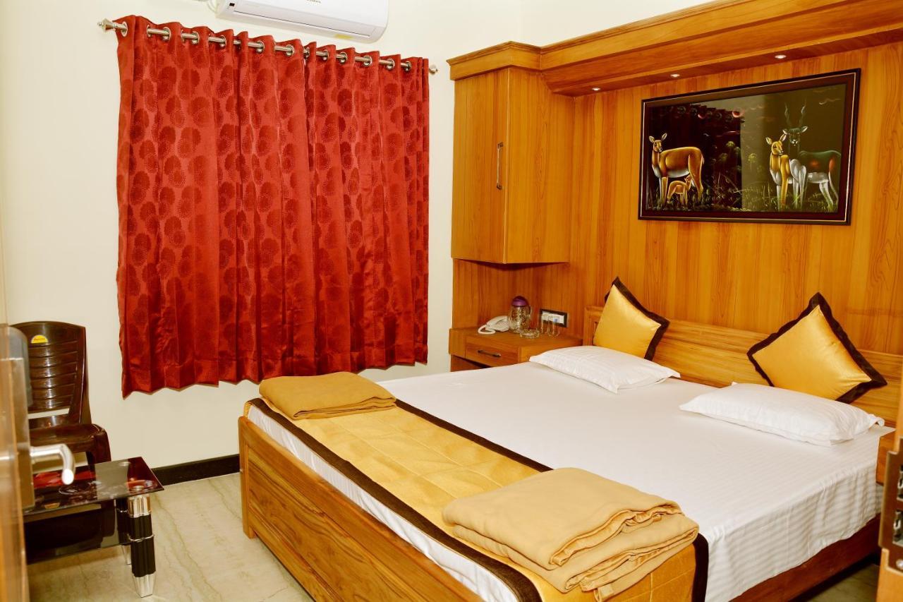 Anandha Grand Lodge Tiruchchendūr Екстериор снимка